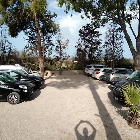 Giardino Dei Baroni House 玛丽娜迪曼卡维萨