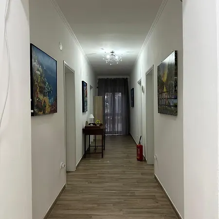 Giardino Dei Baroni House 3* 玛丽娜迪曼卡维萨