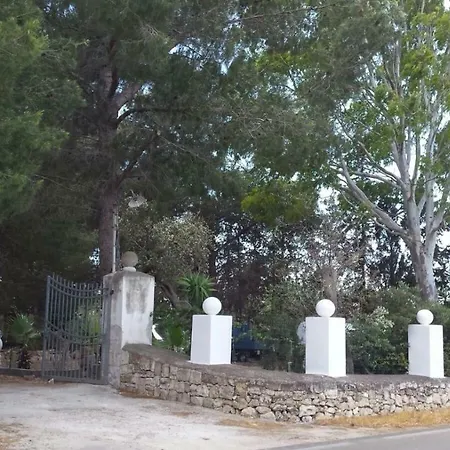 Giardino Dei Baroni House 招待所 3*